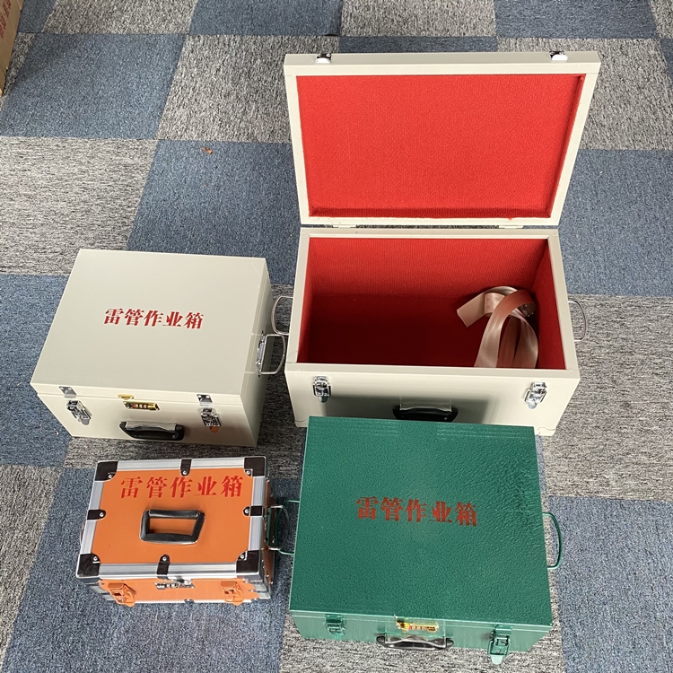 西盟爆破工程作业箱如何选择？玻璃钢与传统材质的全面对比